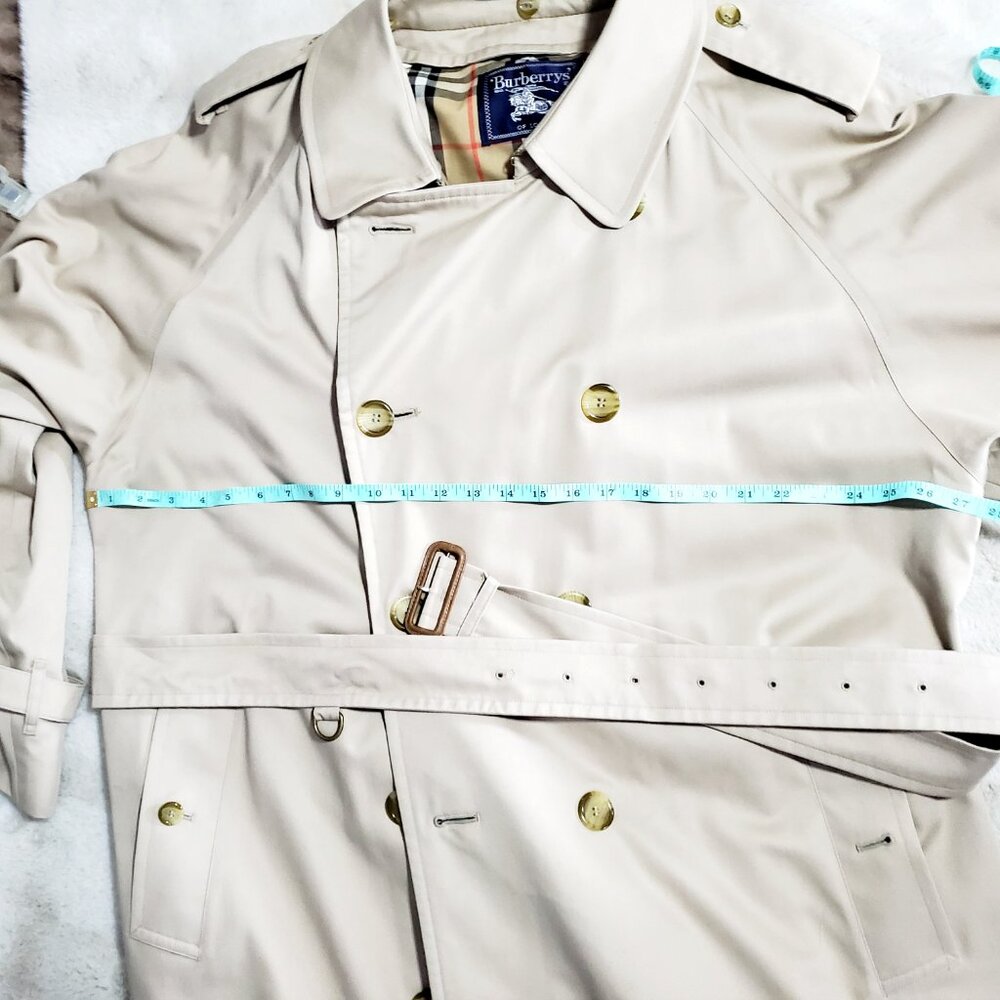 Vintage Burberry Trench Coat Removable Liner Wool, Classic, Timeless - Picture 15 of 16